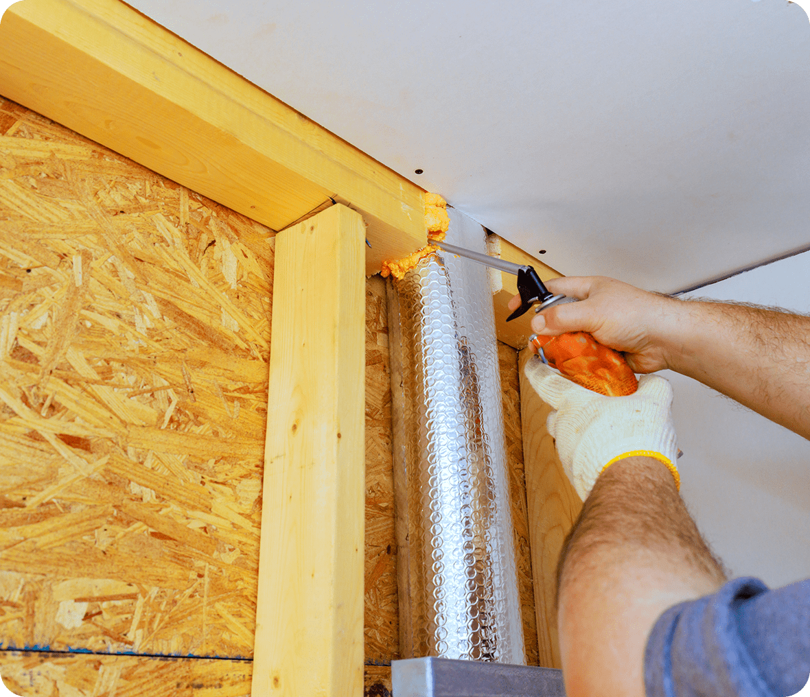 Sealing ductwork with expanding foam